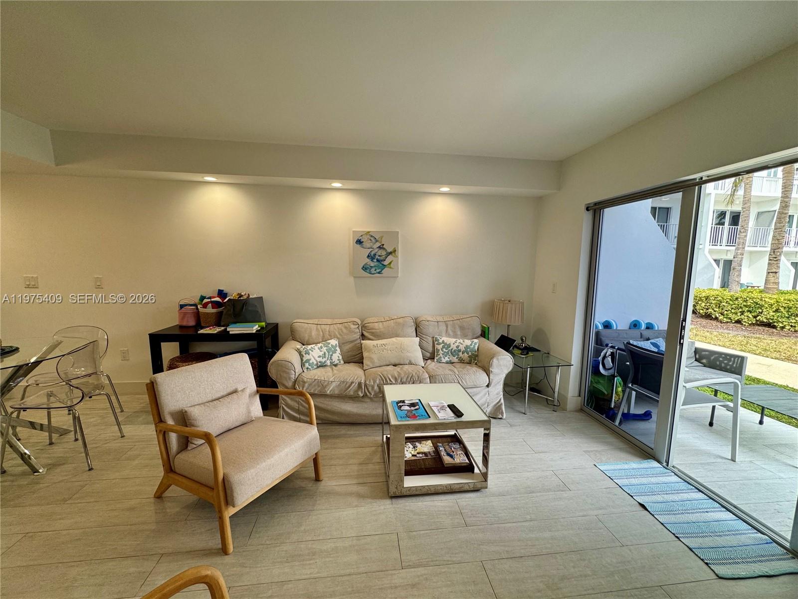 881 Ocean Dr #TH7, Key Biscayne FL 33149