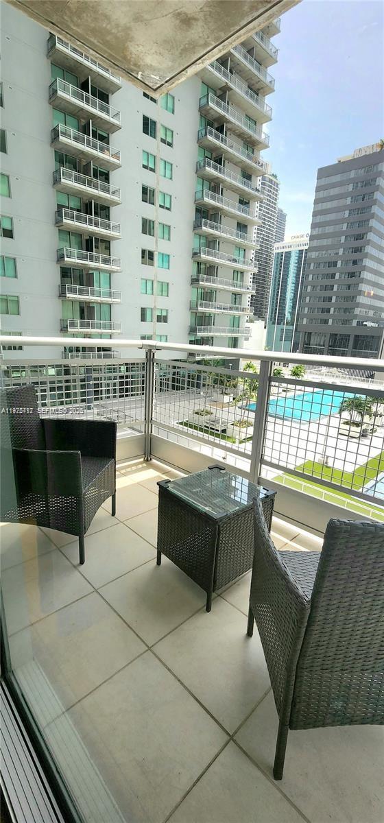 690 SW 1st Ct #1121, Miami FL 33130