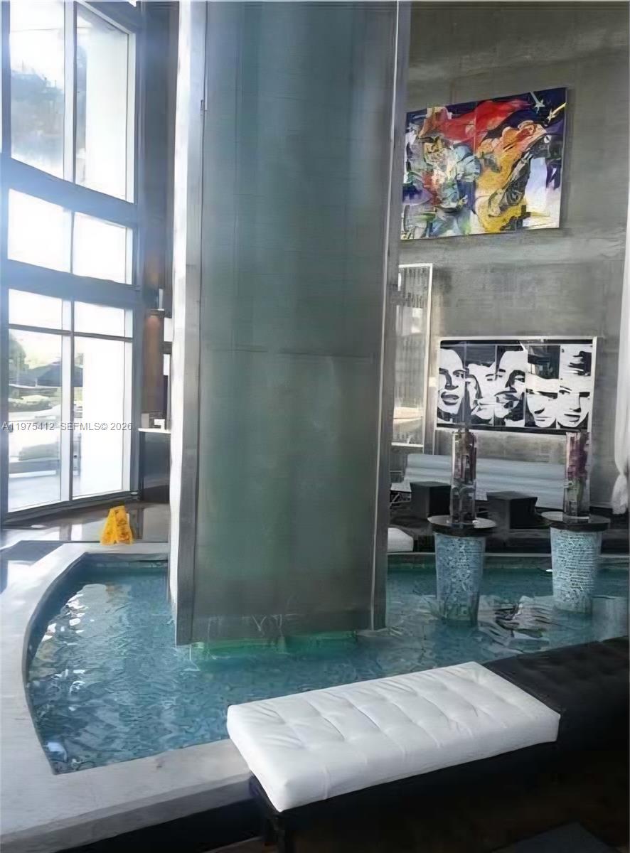 690 SW 1st Ct #1121, Miami FL 33130