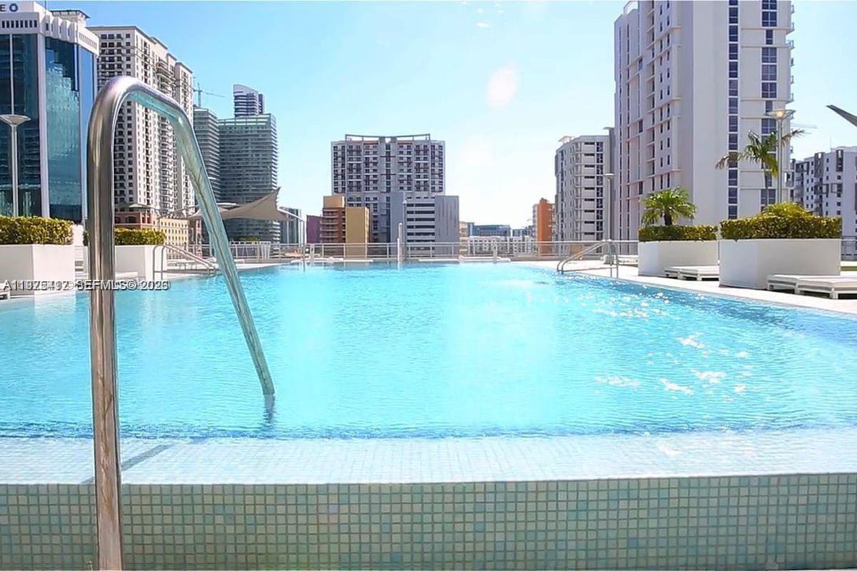 690 SW 1st Ct #1121, Miami FL 33130