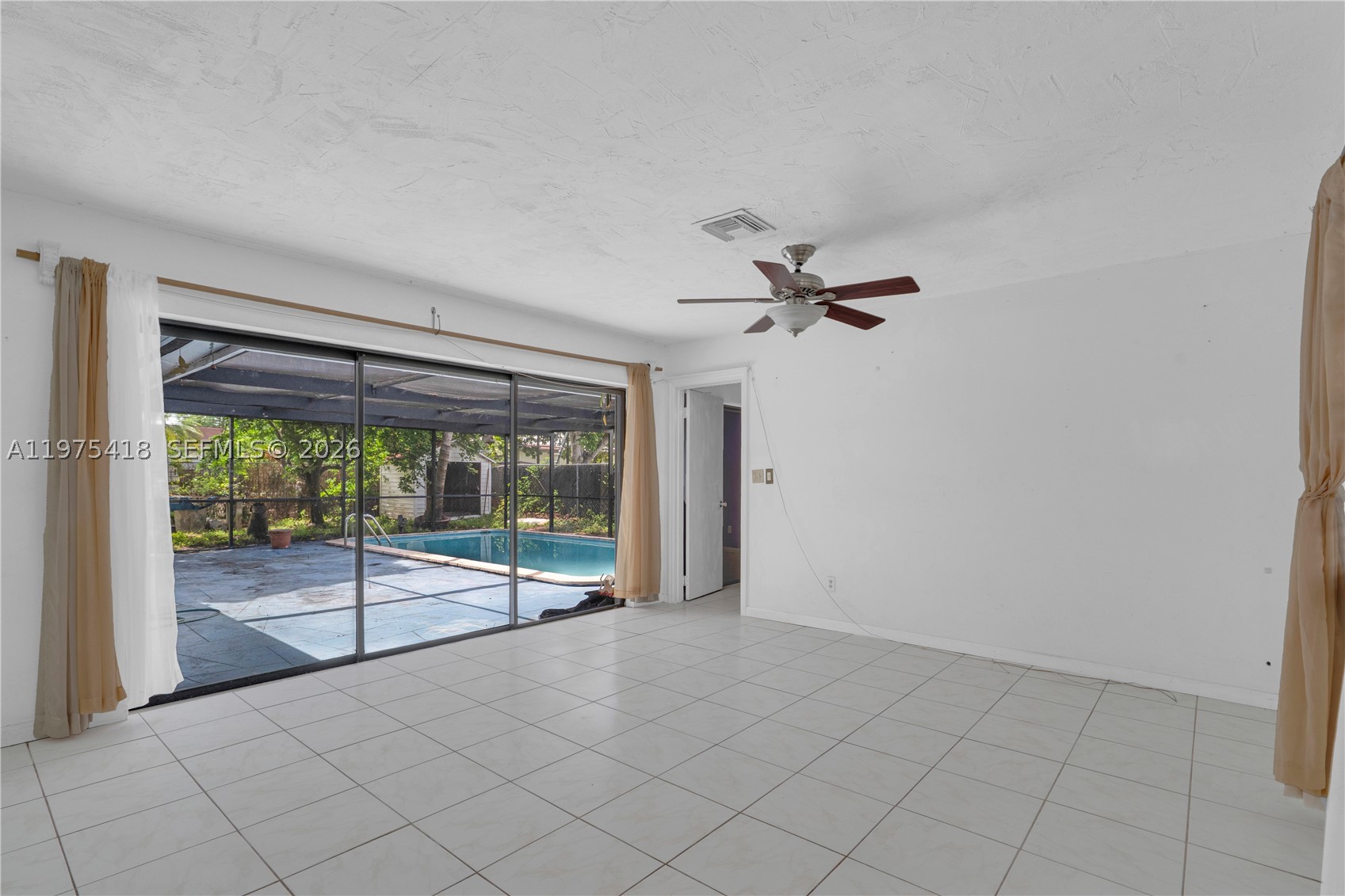16501 SW 102nd Ct, Miami FL 33157