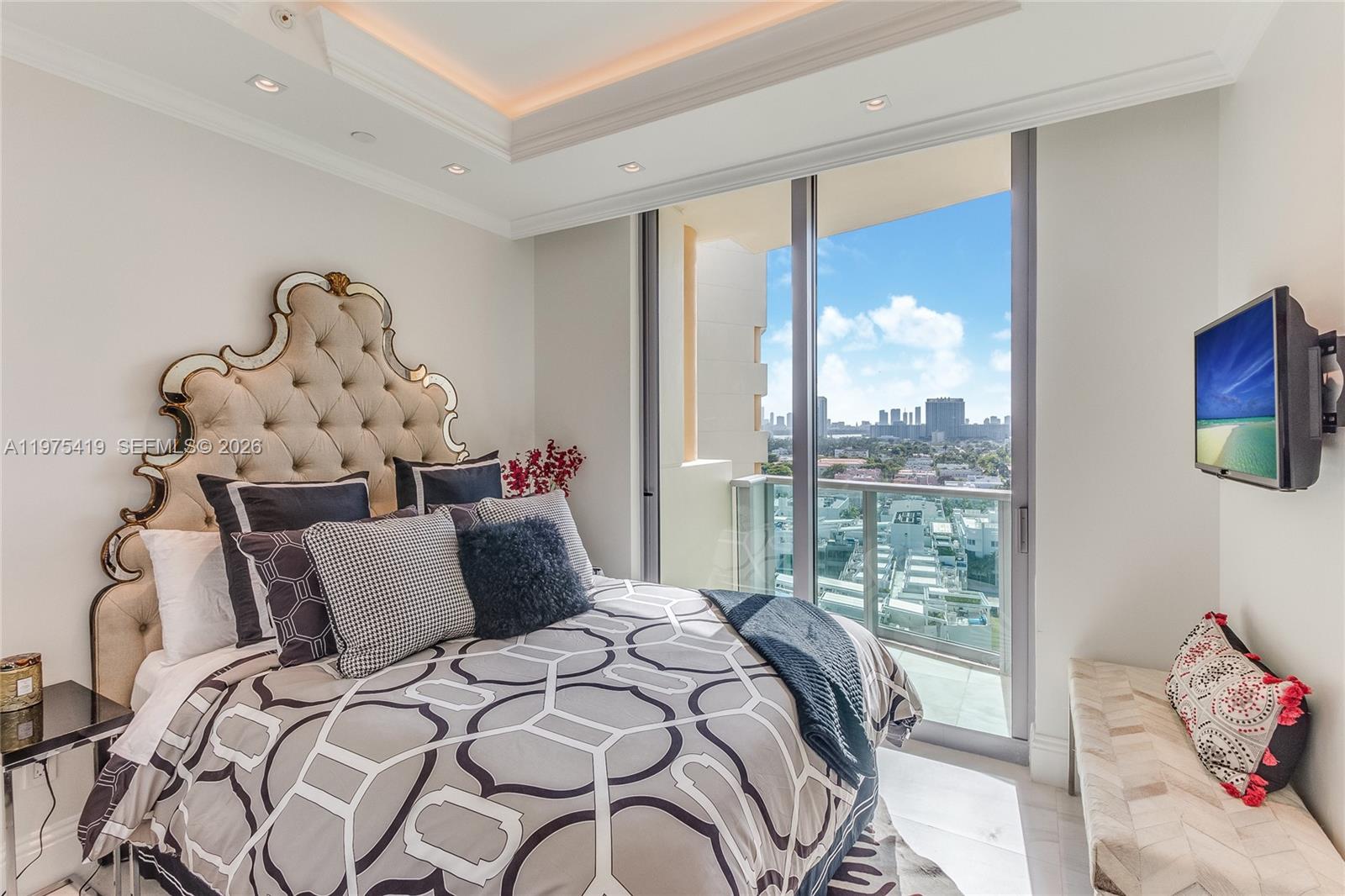 1455 Ocean Dr #1607, Miami Beach FL 33139