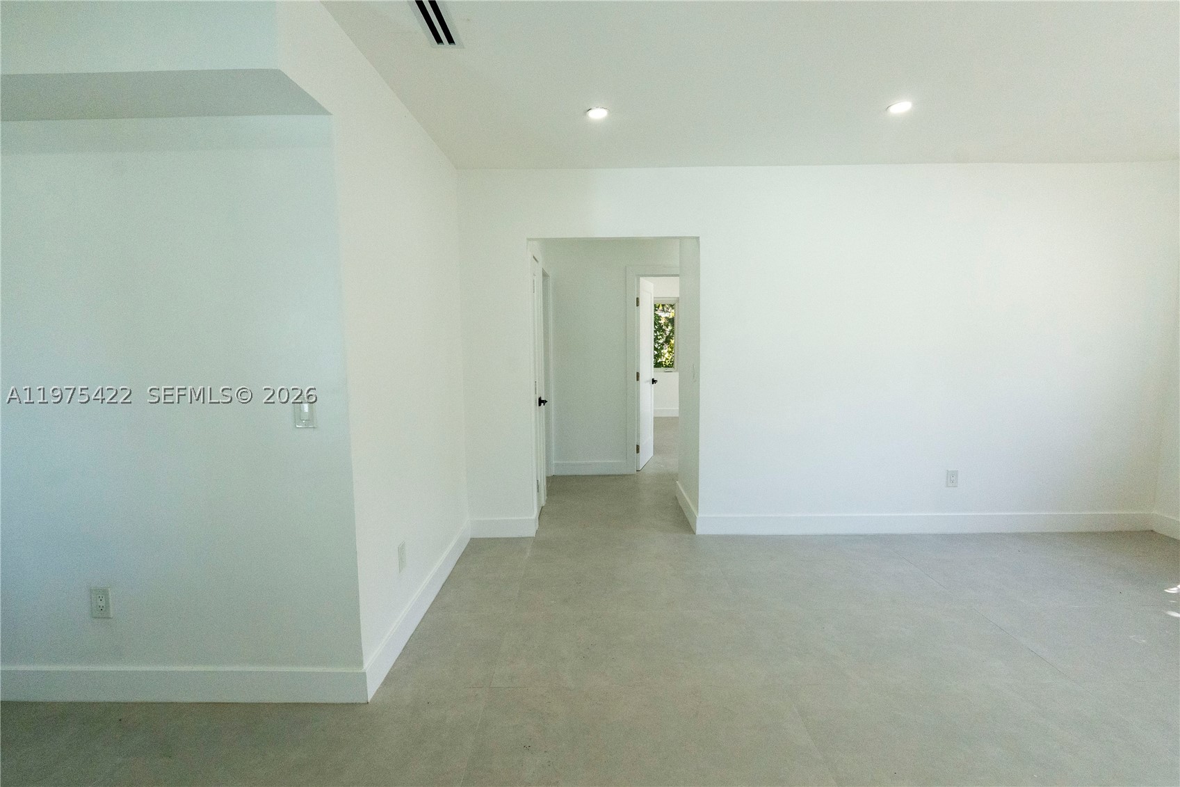 905 Tangier St, Coral Gables FL 33134