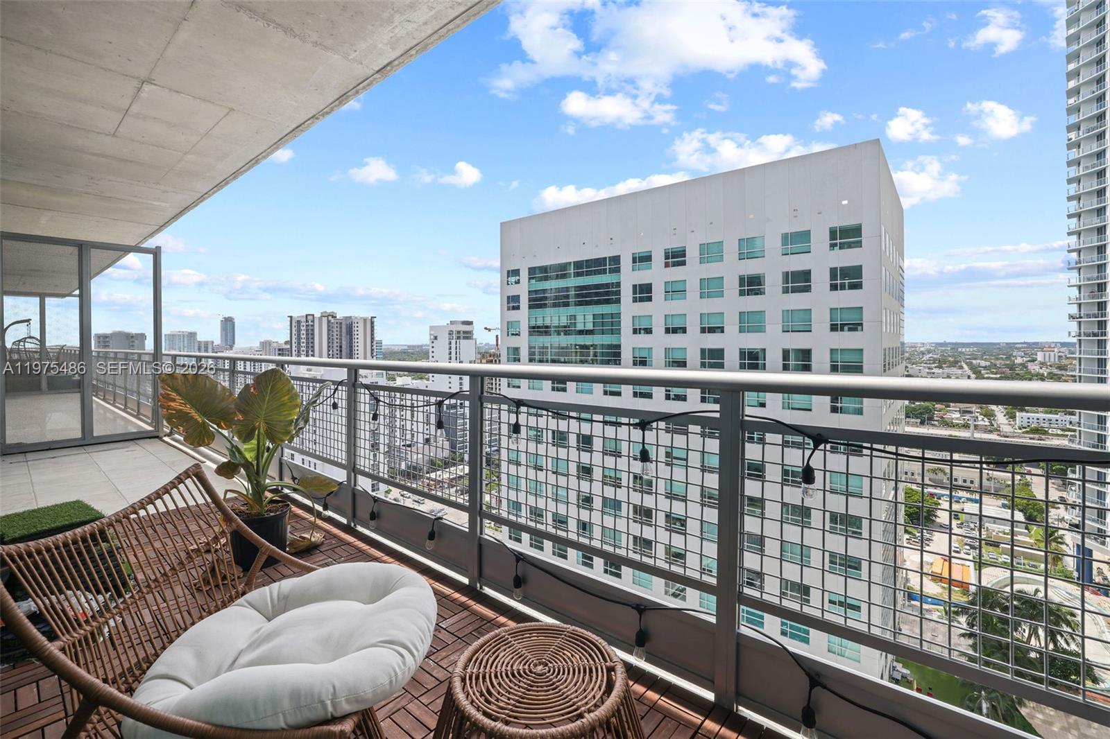 690 SW 1st Ct #2730, Miami FL 33130