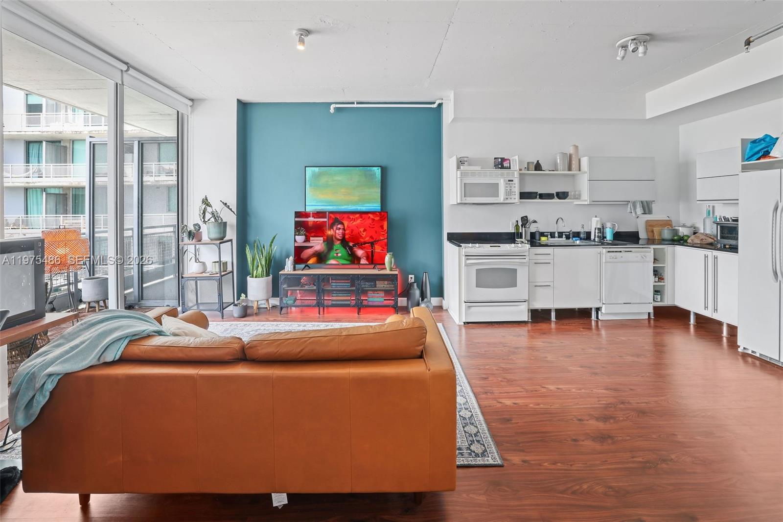 690 SW 1st Ct #2730, Miami FL 33130
