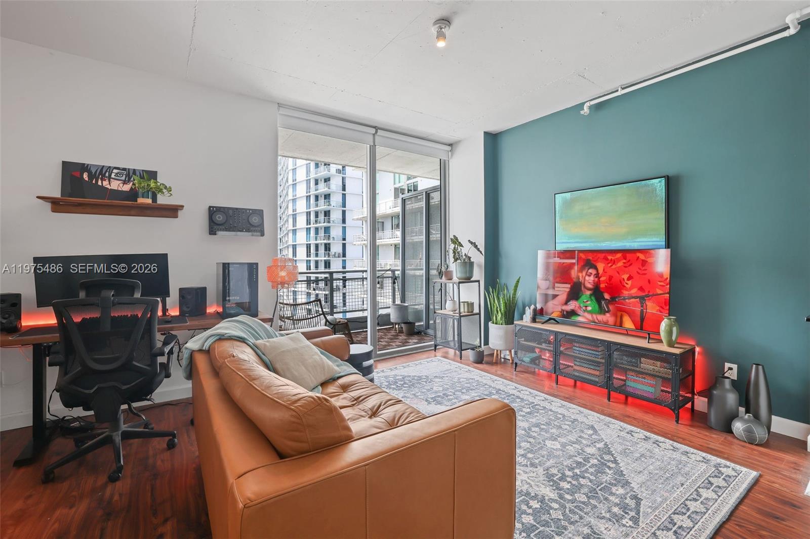 690 SW 1st Ct #2730, Miami FL 33130