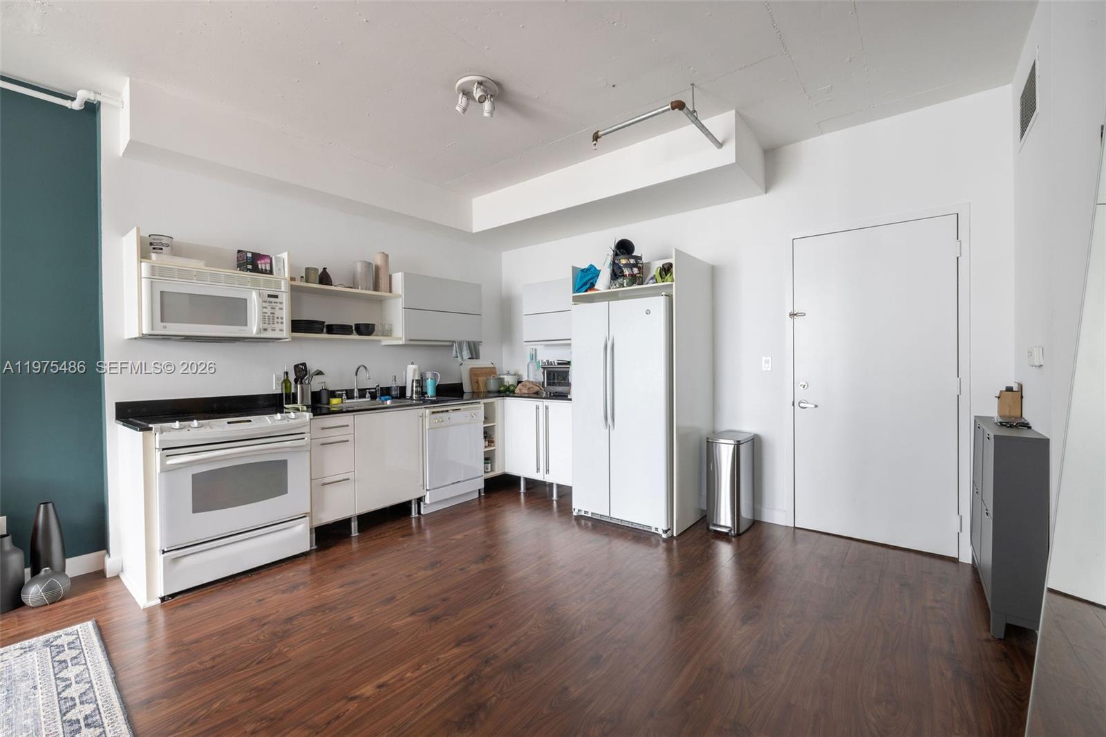 690 SW 1st Ct #2730, Miami FL 33130