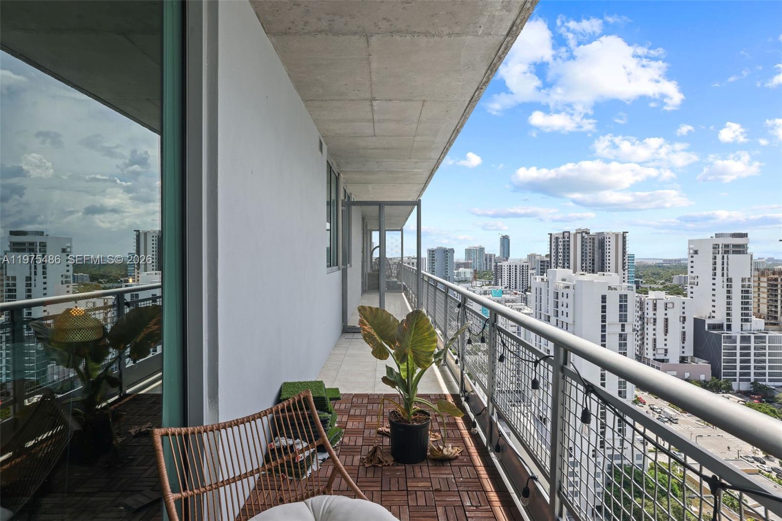 690 SW 1st Ct #2730, Miami FL 33130
