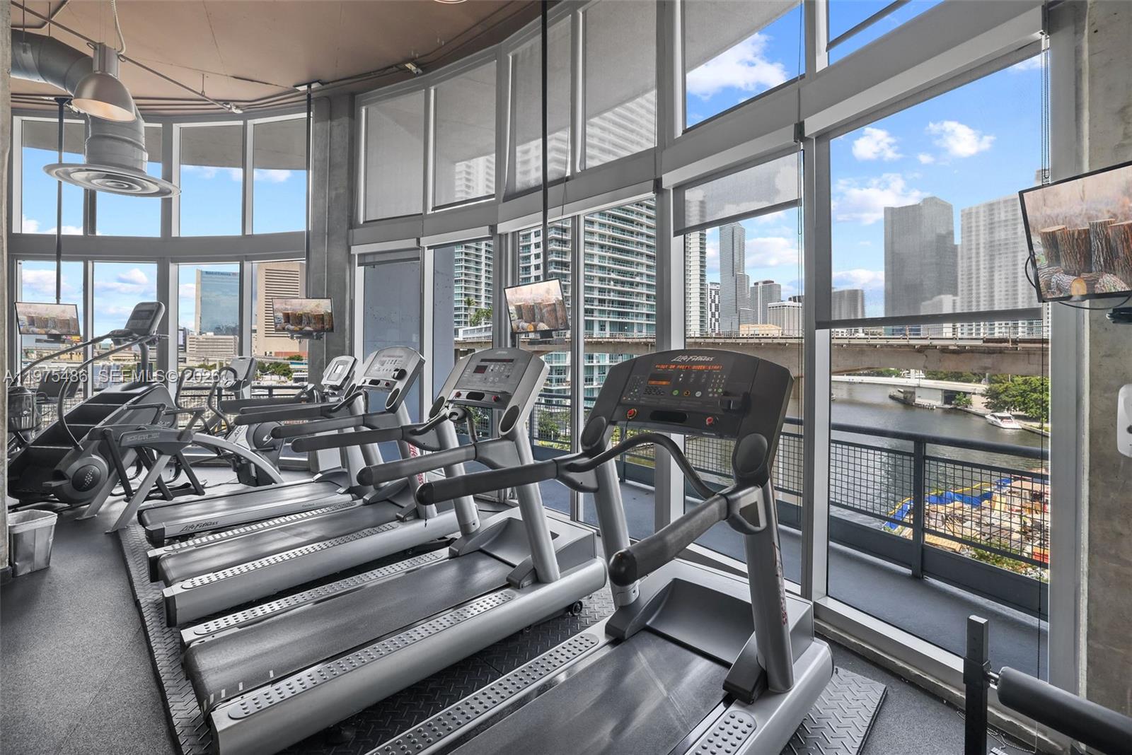690 SW 1st Ct #2730, Miami FL 33130