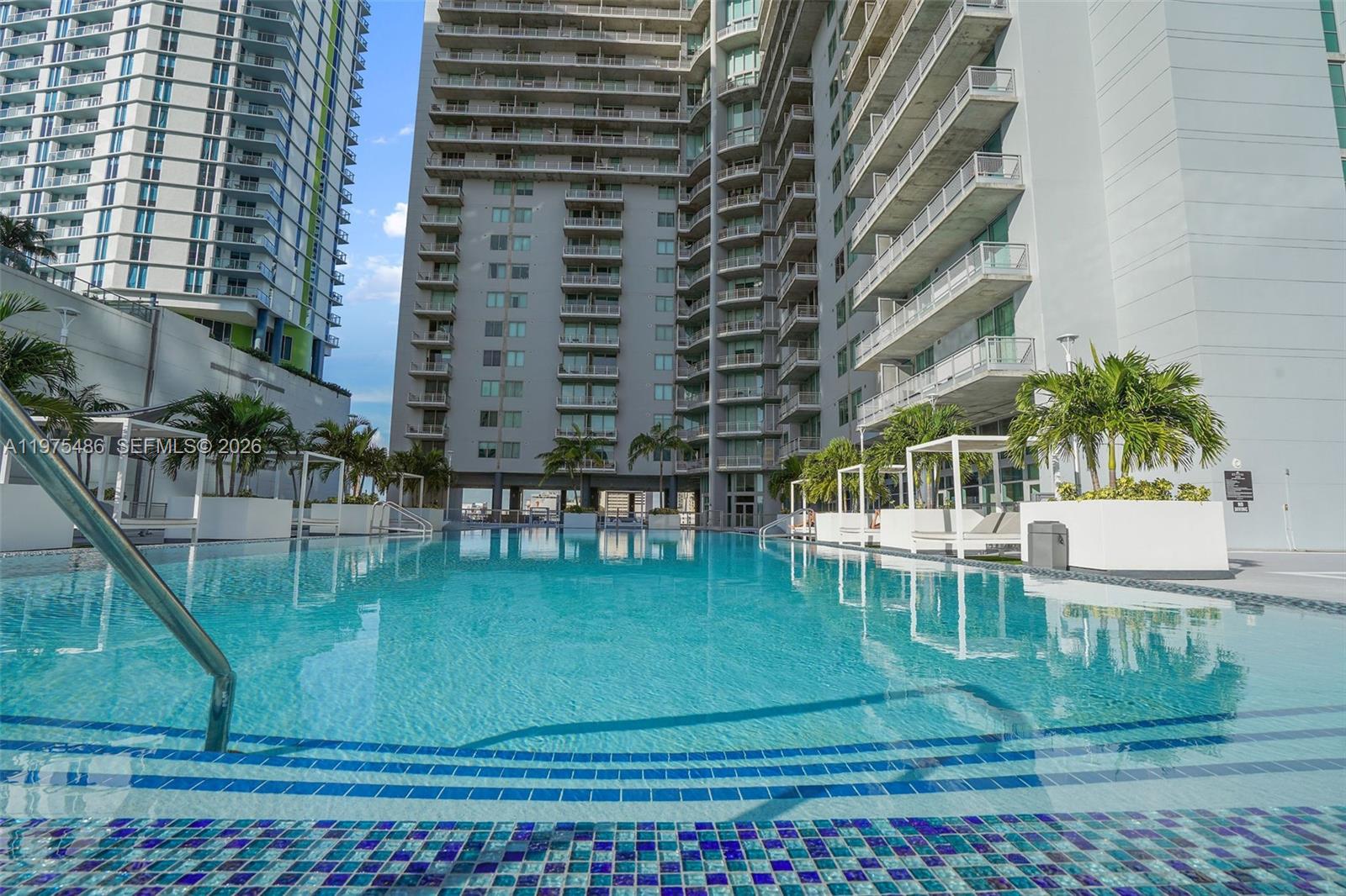 690 SW 1st Ct #2730, Miami FL 33130