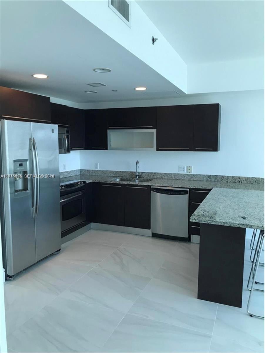 950 Brickell Bay Dr #3109, Miami FL 33131