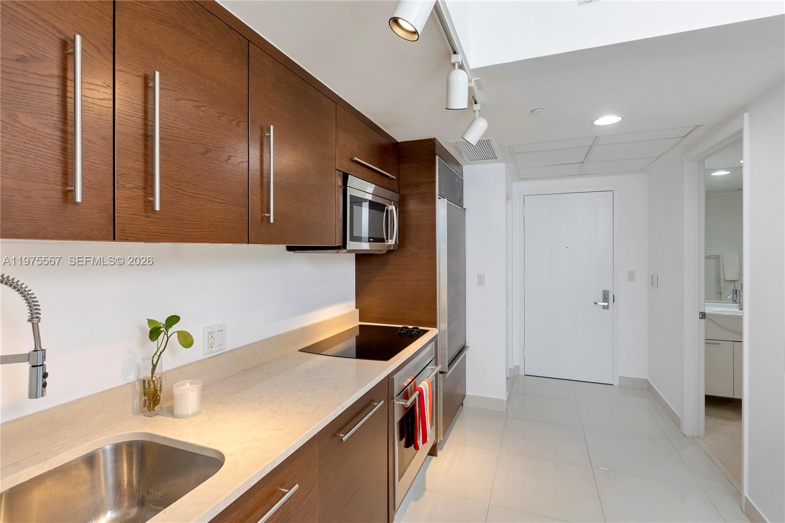 475 Brickell Ave #1010, Miami FL 33131