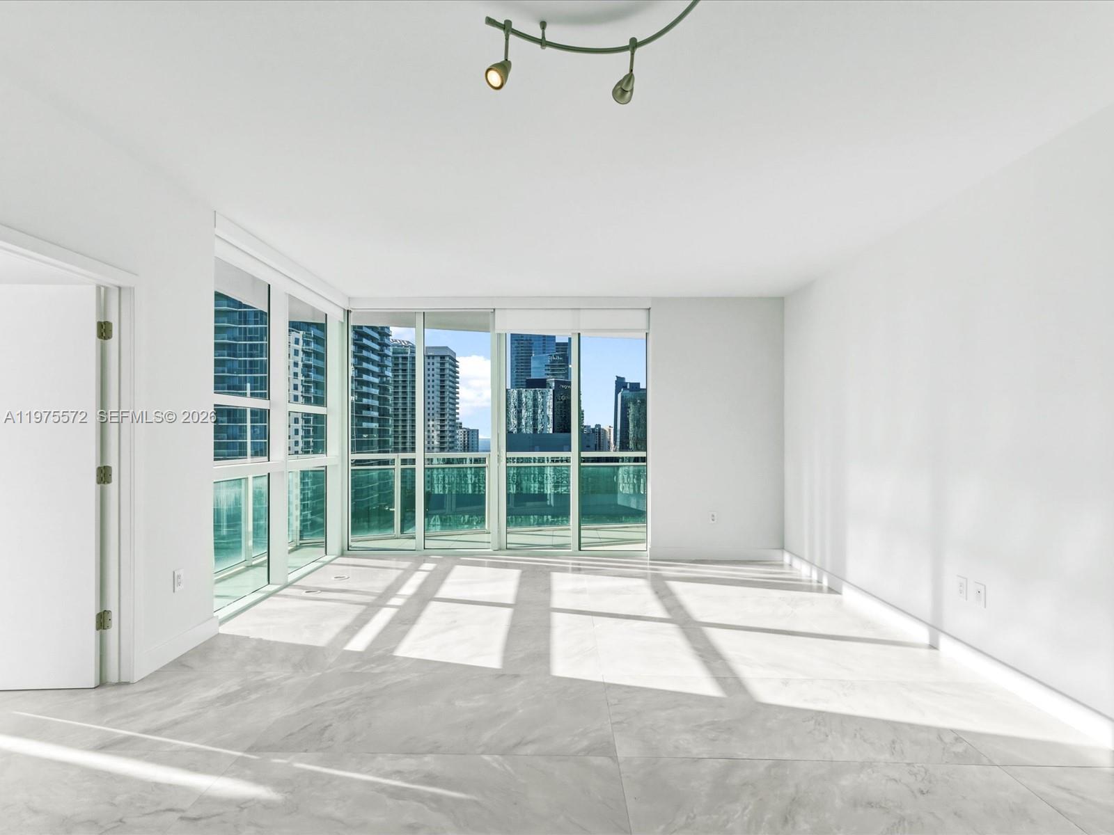 951 Brickell Ave #2610, Miami FL 33131