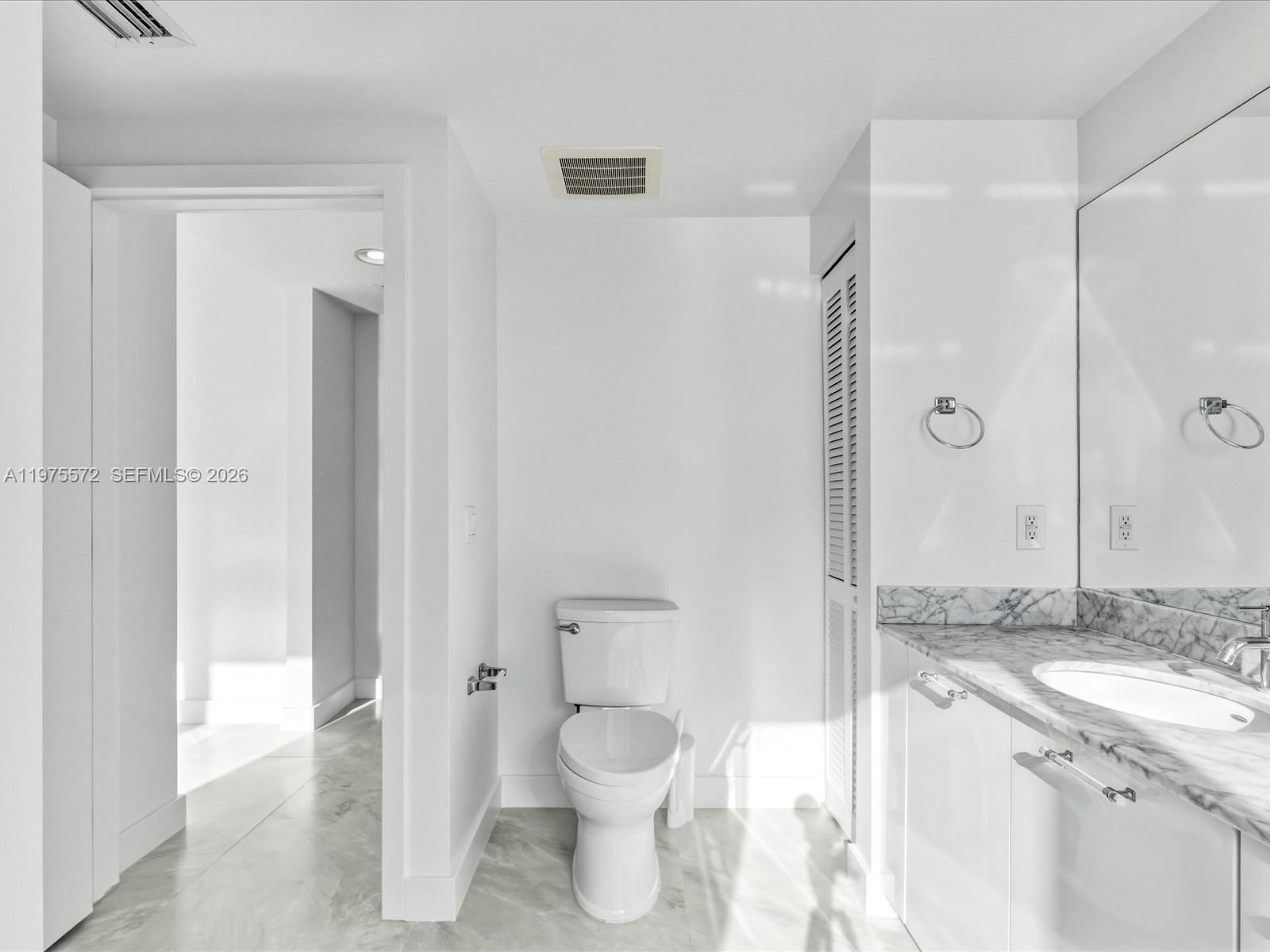 951 Brickell Ave #2610, Miami FL 33131