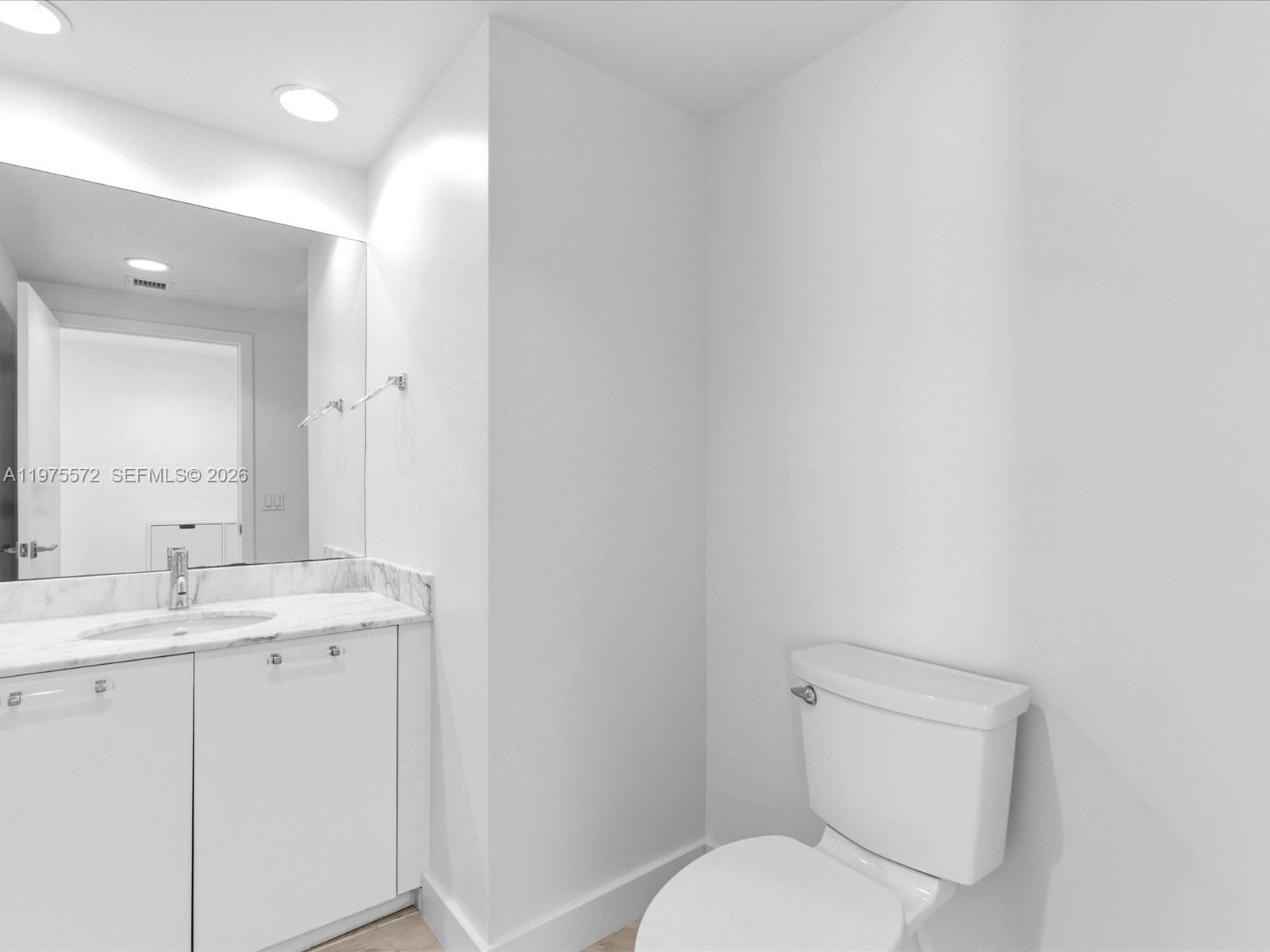 951 Brickell Ave #2610, Miami FL 33131