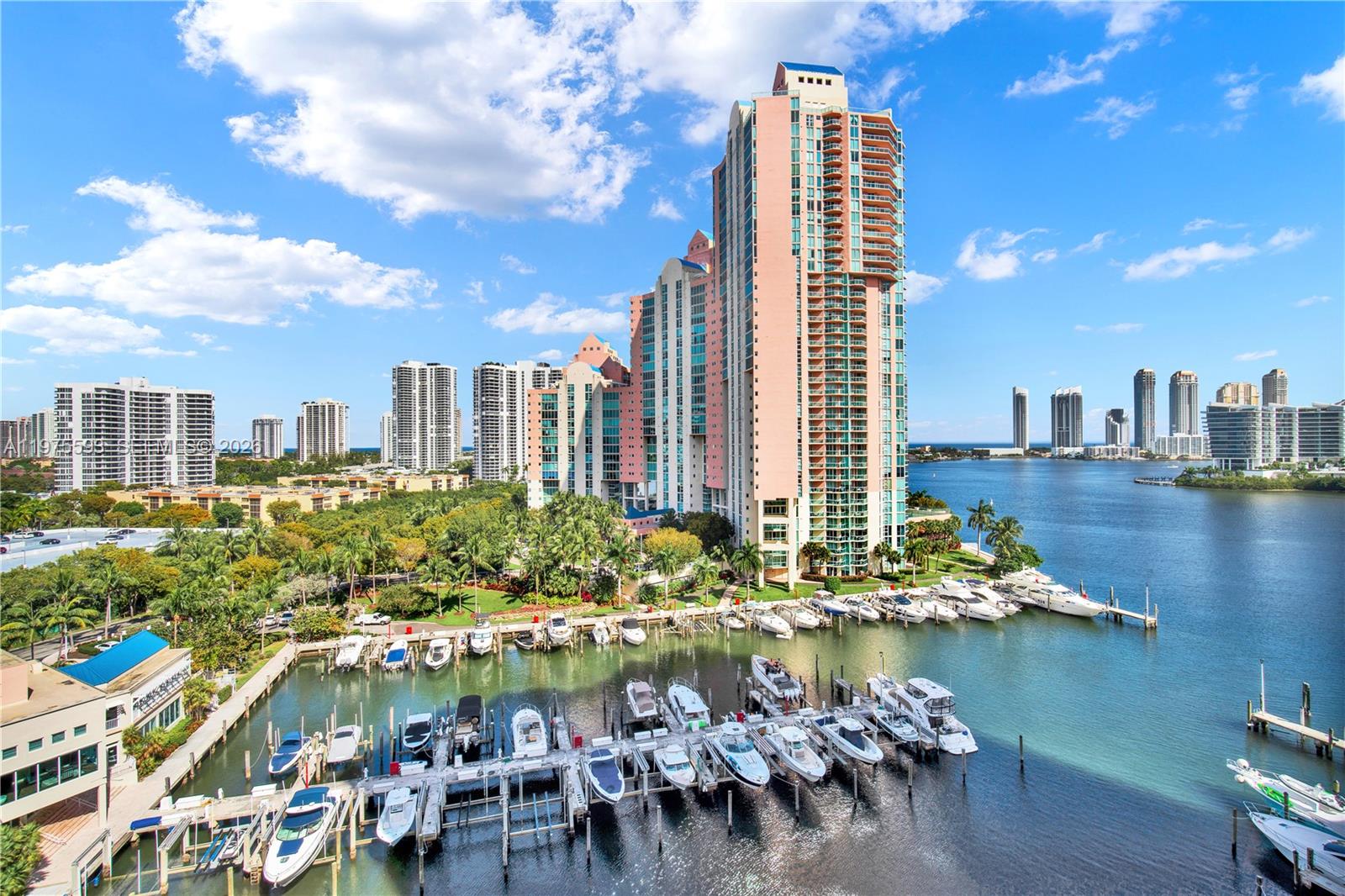 3340 NE 190th St #1108, Aventura FL 33180