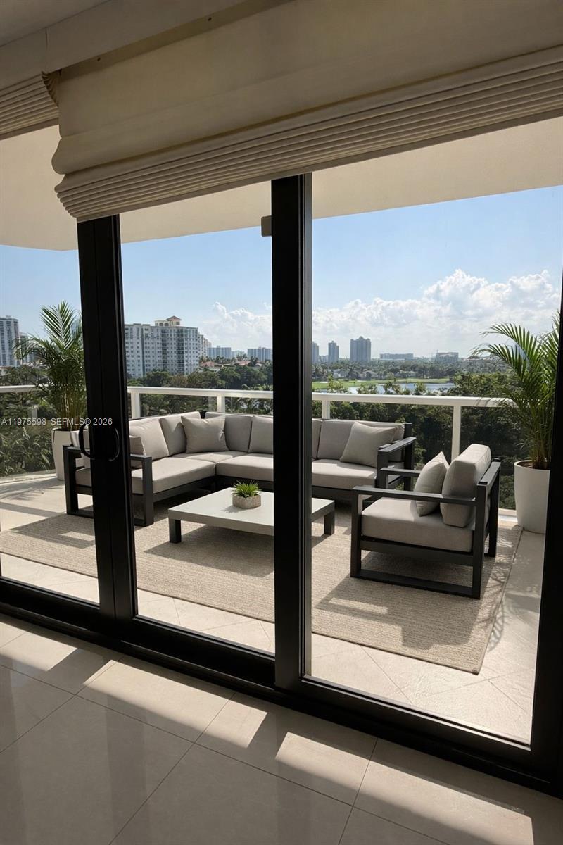 20281 E Country Club Dr #611, Aventura FL 33180