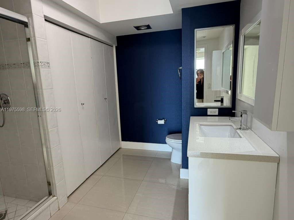 20281 E Country Club Dr #611, Aventura FL 33180