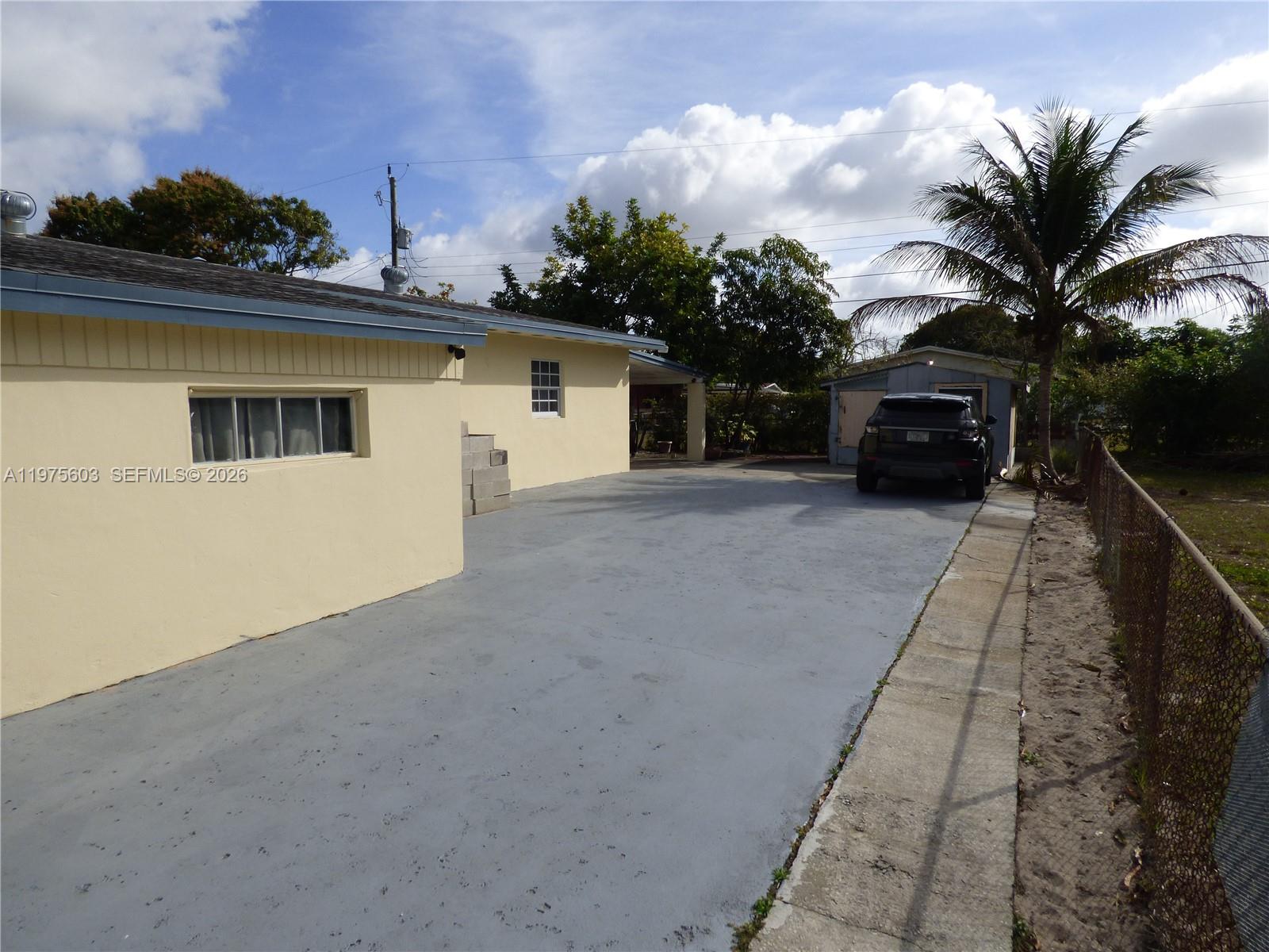 18813 NW 32nd Ave, Miami Gardens FL 33056