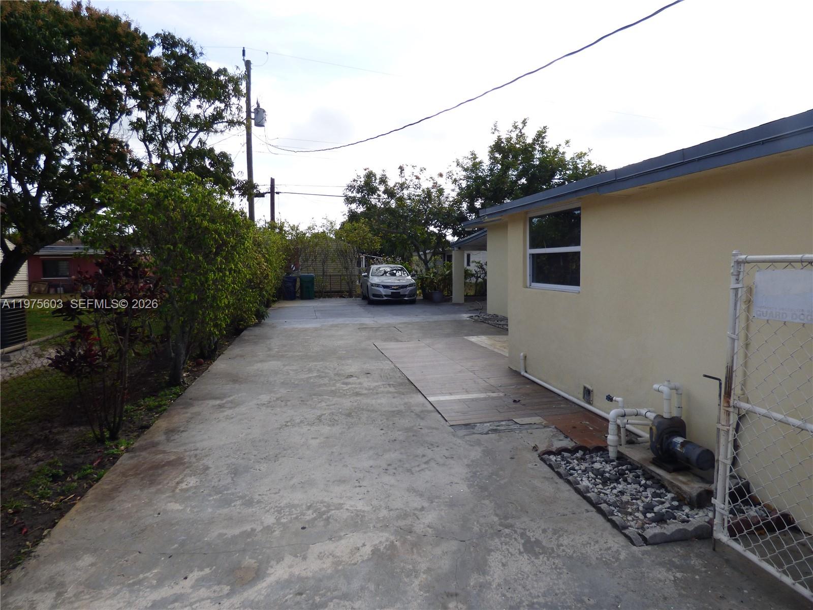 18813 NW 32nd Ave, Miami Gardens FL 33056