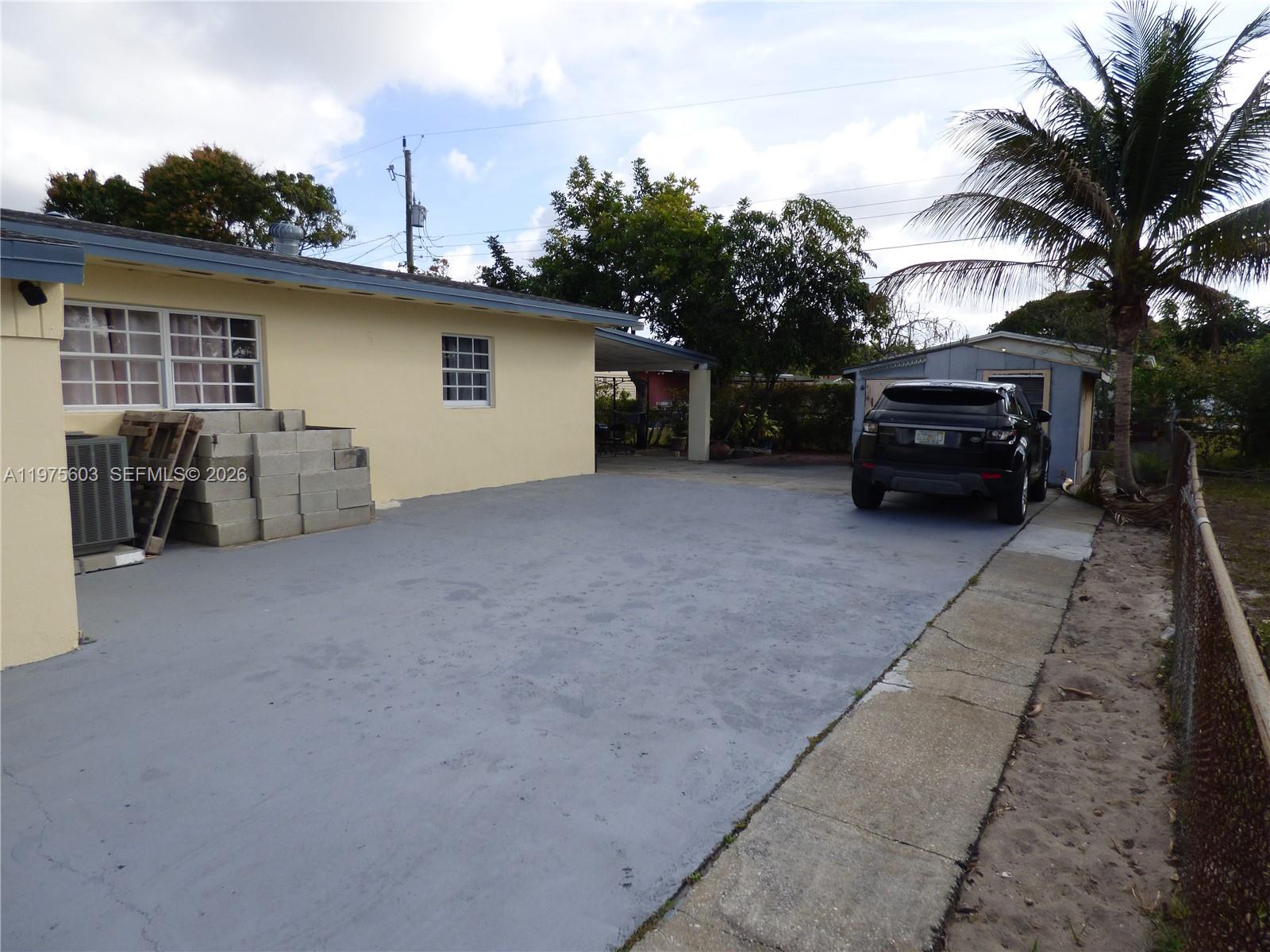 18813 NW 32nd Ave, Miami Gardens FL 33056