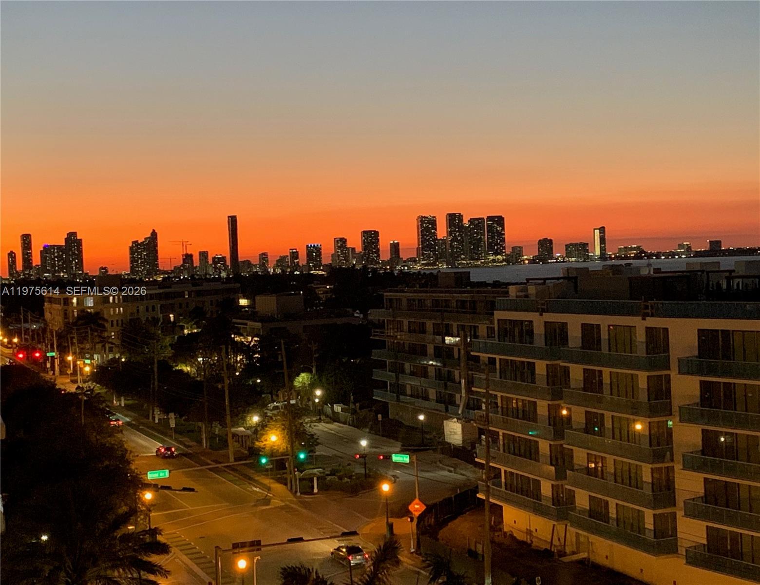 10 Venetian Way #904, Miami Beach FL 33139