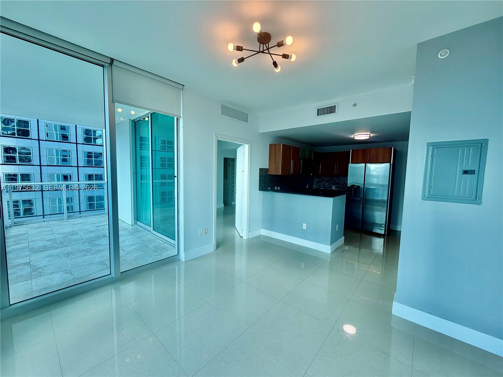 300 S Biscayne Blvd #3011, Miami FL 33131