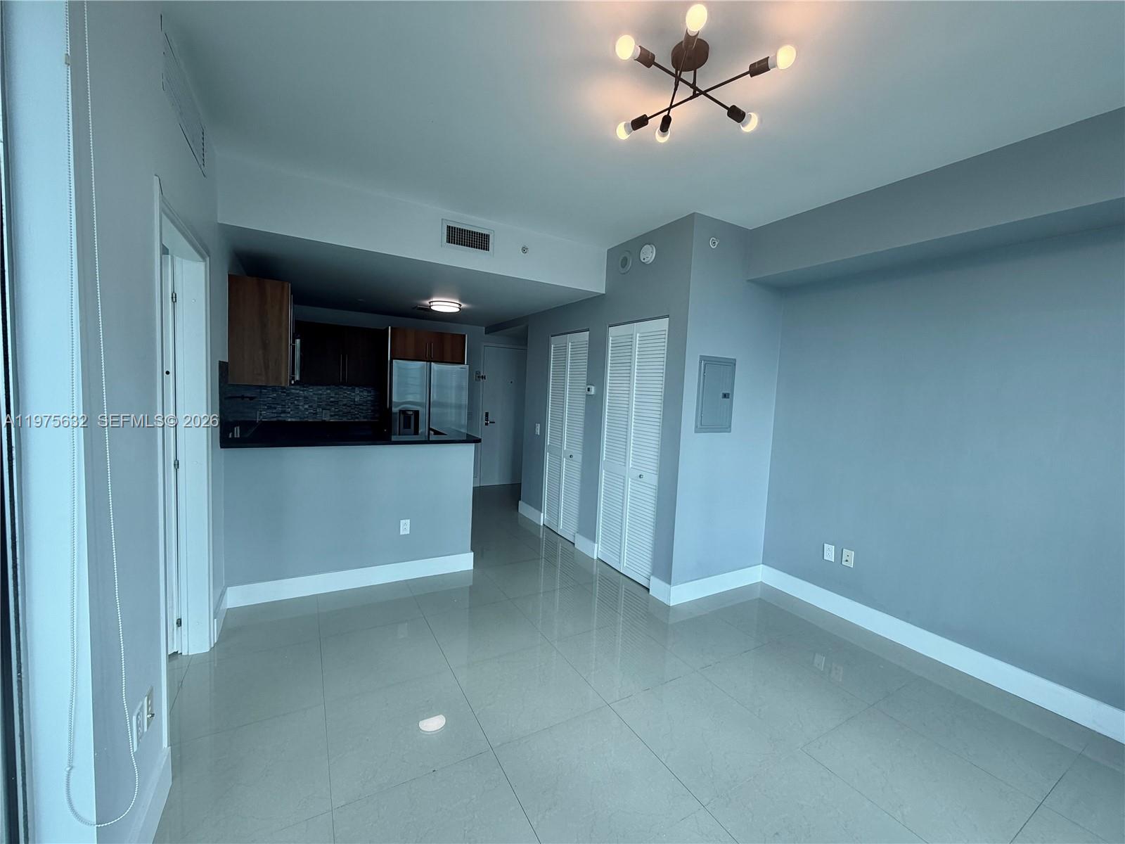 300 S Biscayne Blvd #3011, Miami FL 33131