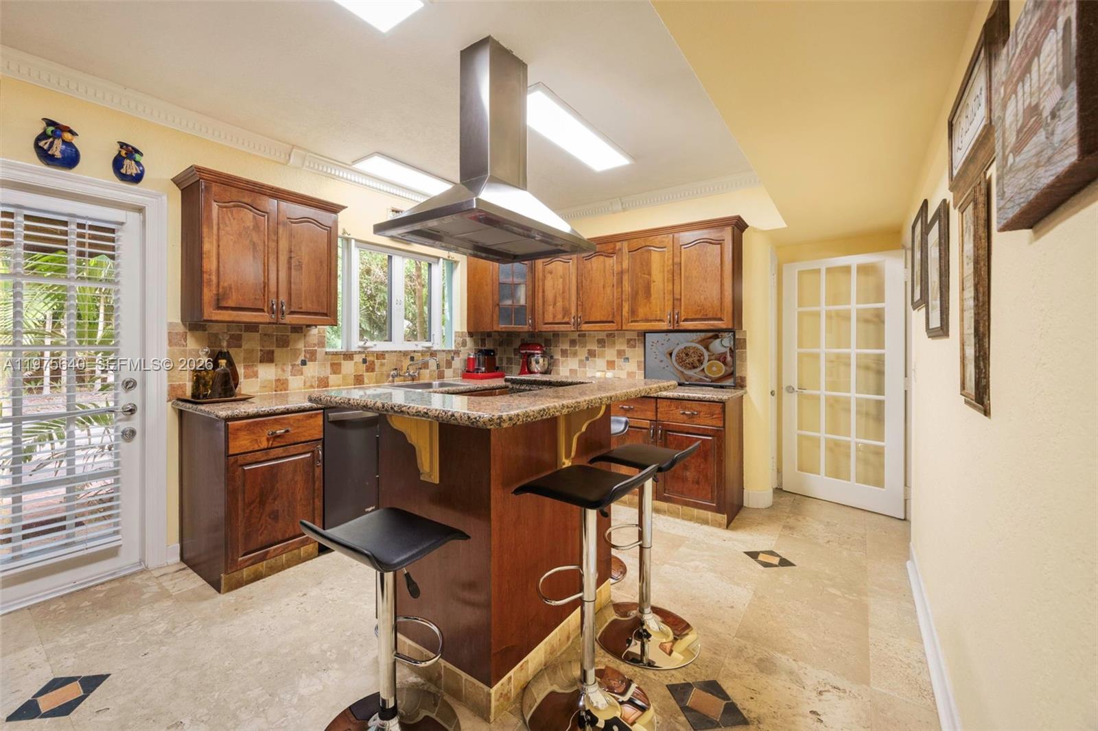 1645 S Bayshore Dr, Coconut Grove FL 33133