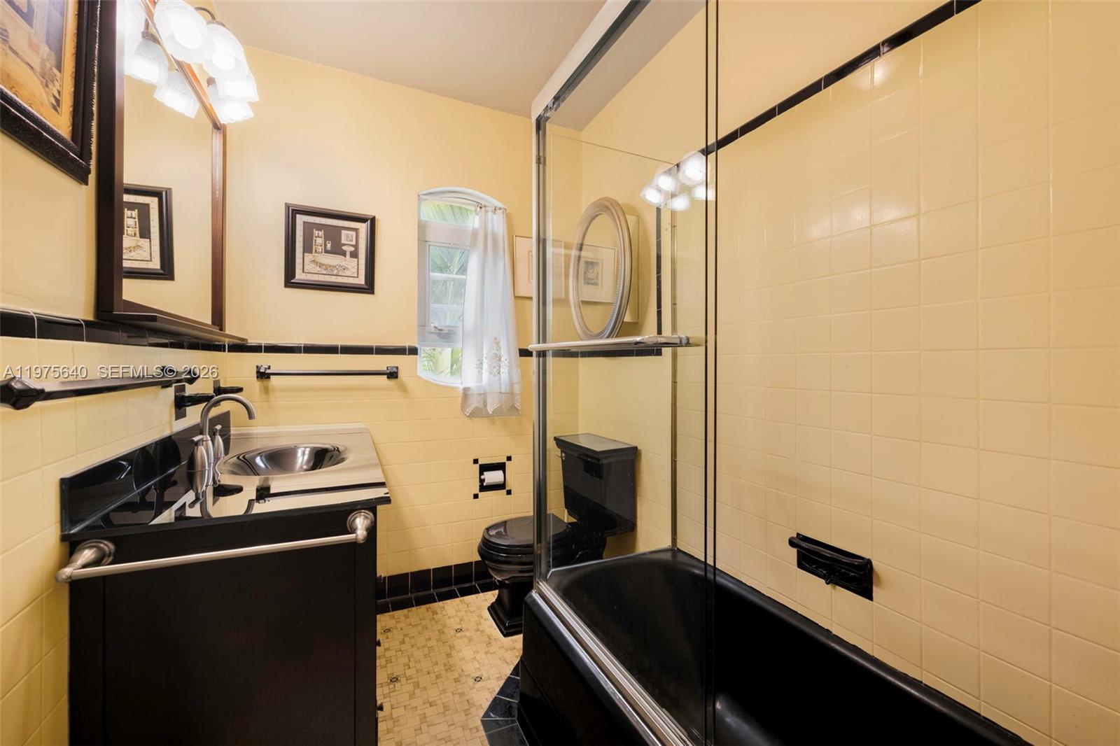 1645 S Bayshore Dr, Coconut Grove FL 33133