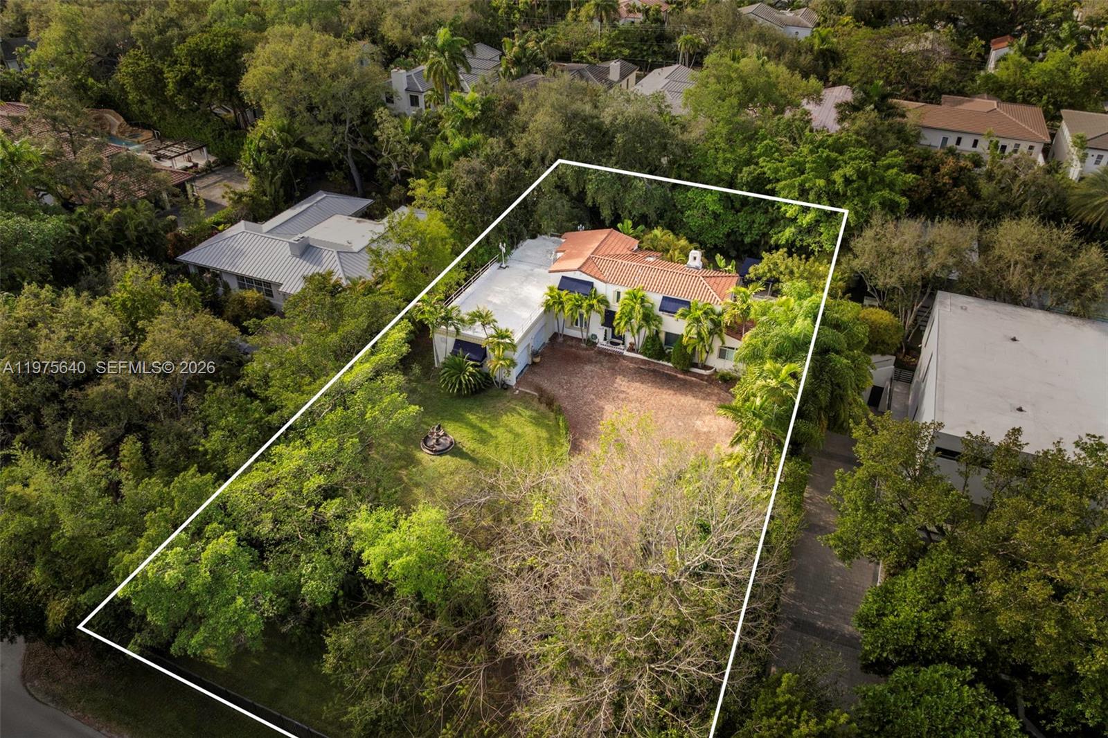 1645 S Bayshore Dr, Coconut Grove FL 33133
