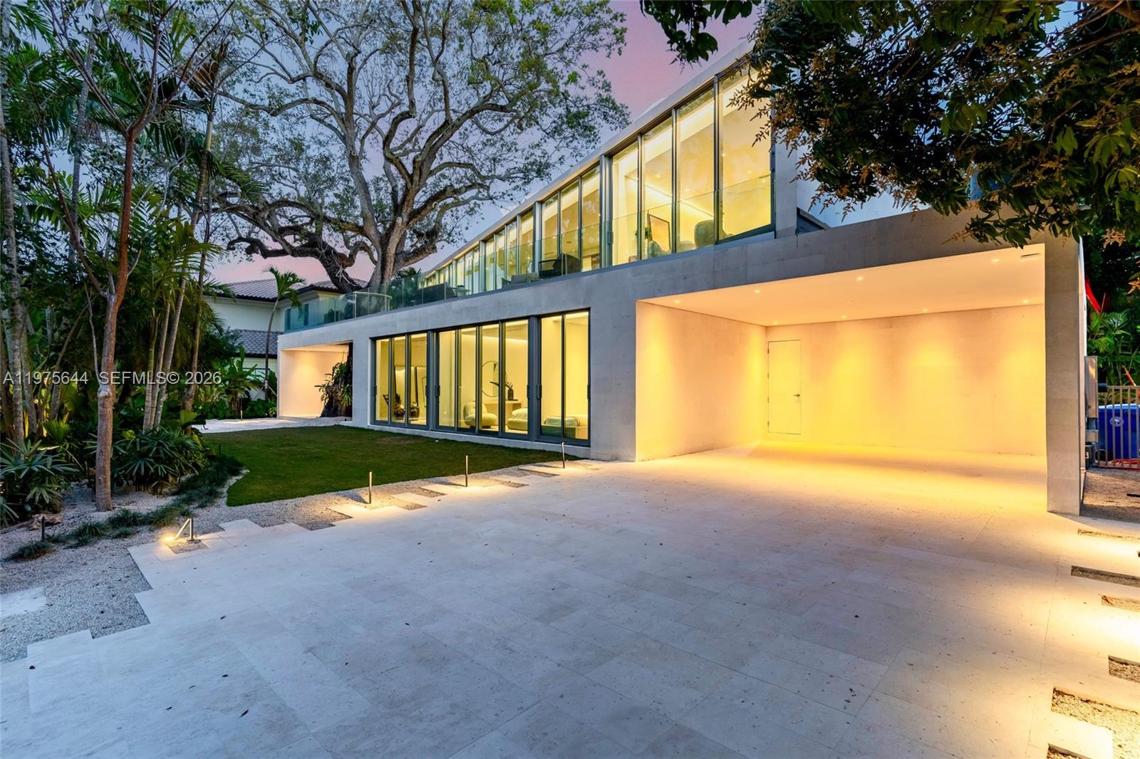 1616 Onaway Dr, Miami FL 33133