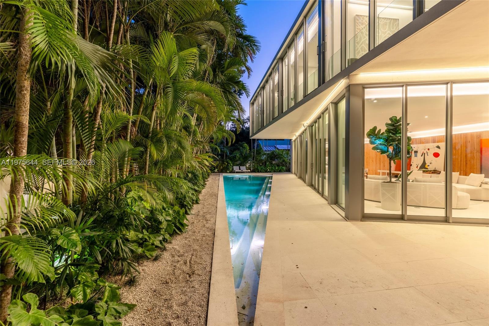1616 Onaway Dr, Miami FL 33133