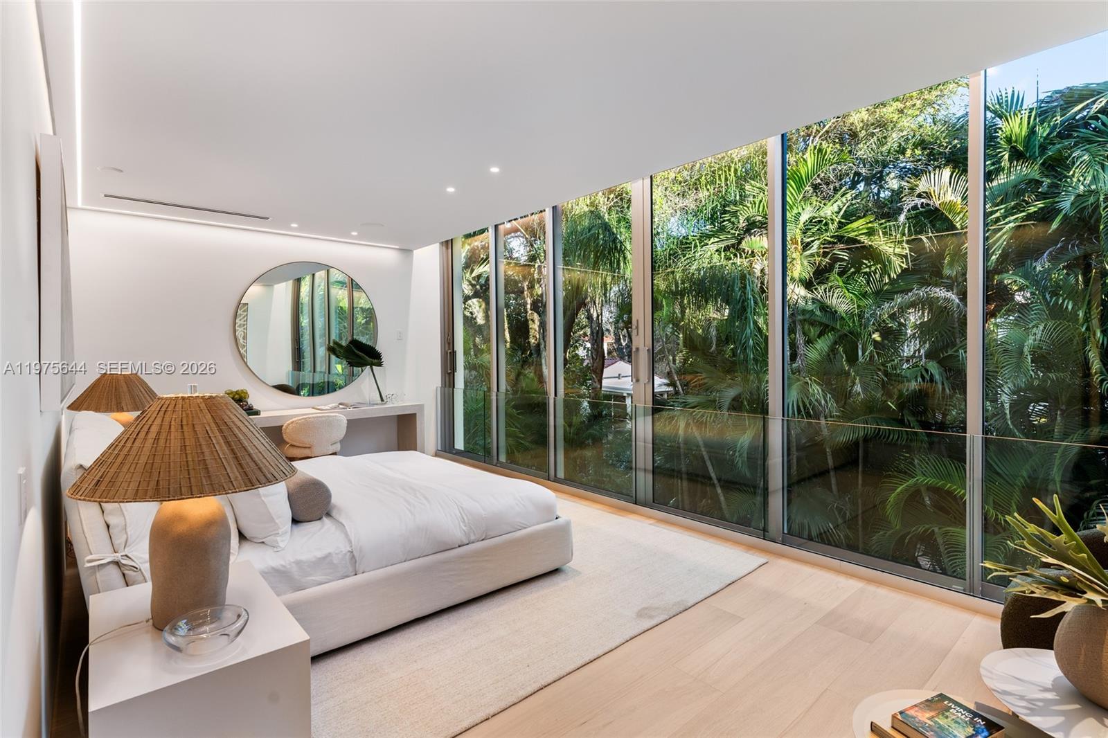 1616 Onaway Dr, Miami FL 33133