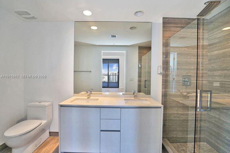 1010 Brickell Ave #3506, Miami FL 33131