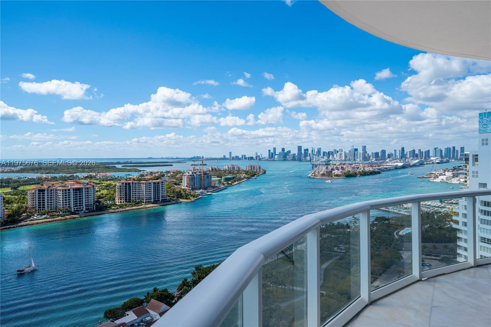 100 S Pointe Dr #2604, Miami Beach FL 33139
