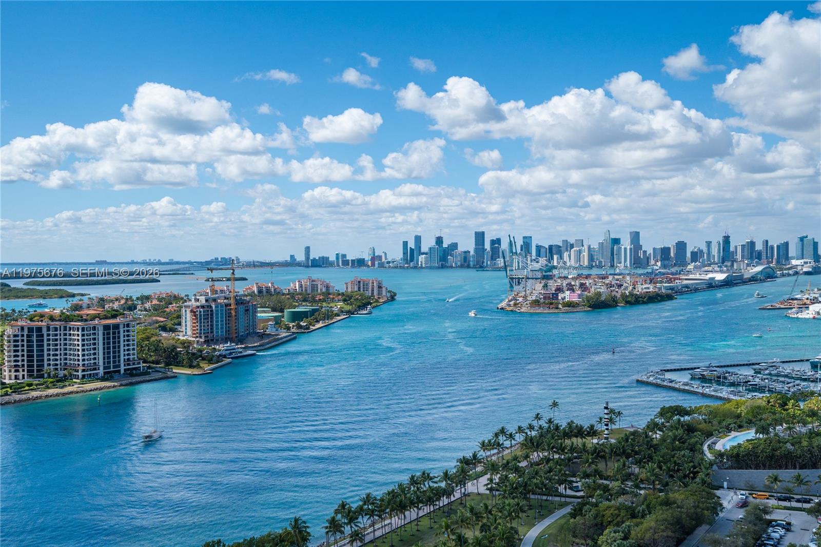 100 S Pointe Dr #2604, Miami Beach FL 33139