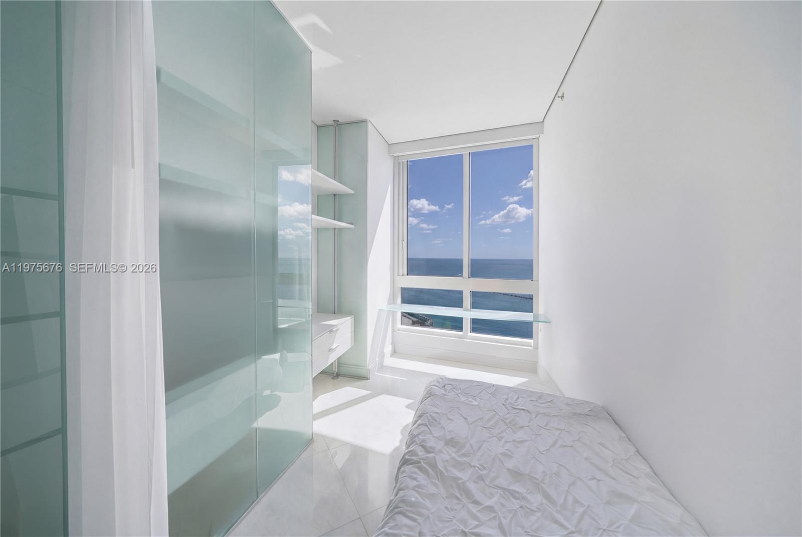 100 S Pointe Dr #2604, Miami Beach FL 33139