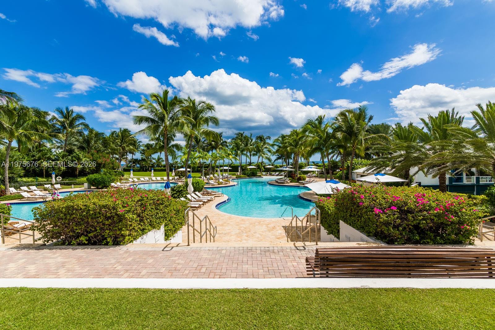 100 S Pointe Dr #2604, Miami Beach FL 33139