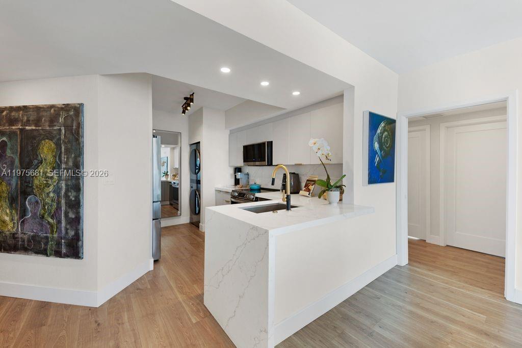 335 S Biscayne Blvd #3012, Miami FL 33131
