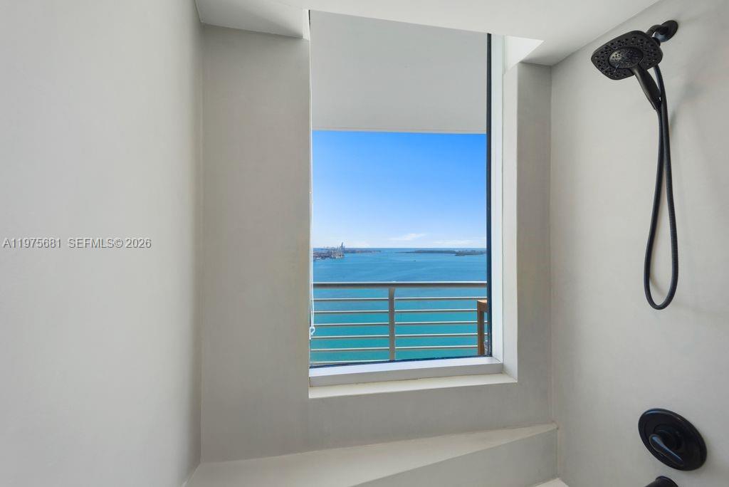 335 S Biscayne Blvd #3012, Miami FL 33131