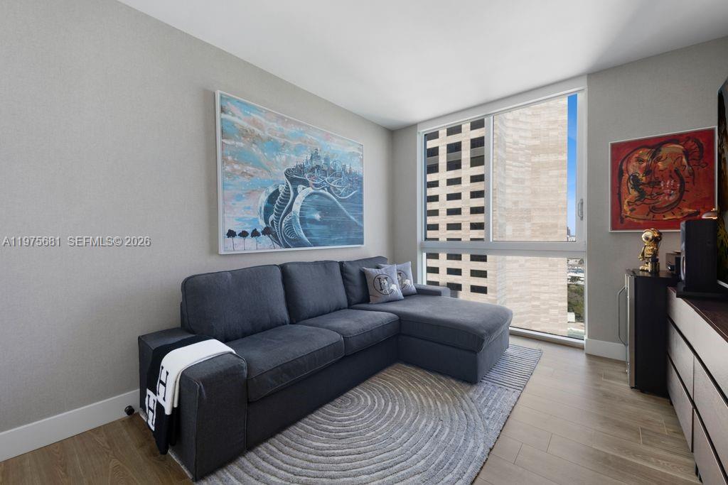 335 S Biscayne Blvd #3012, Miami FL 33131