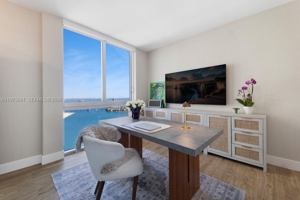 335 S Biscayne Blvd #3012, Miami FL 33131