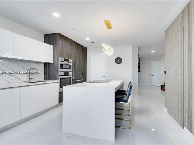 851 NE 1st Ave #3000, Miami FL 33132