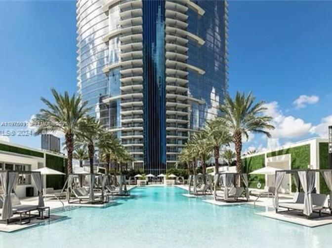 851 NE 1st Ave #3000, Miami FL 33132