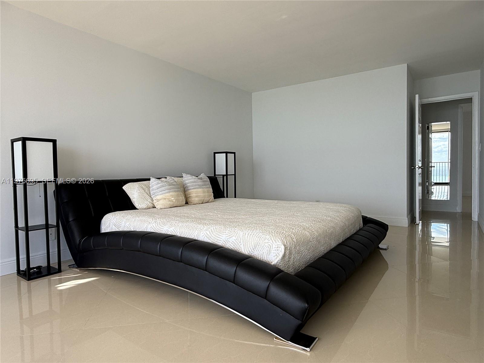 2101 S Ocean Dr #1201, Hollywood FL 33019