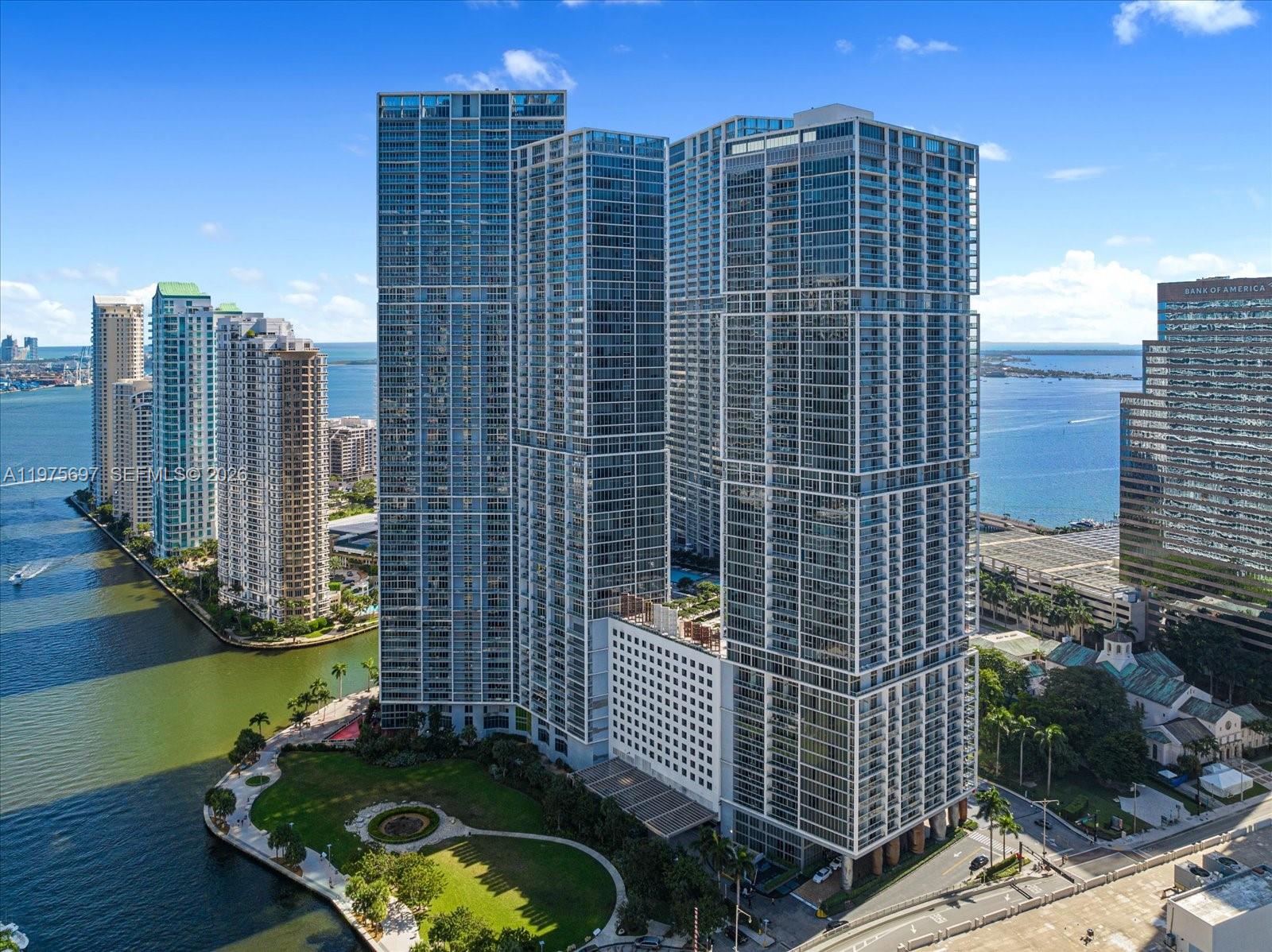 485 Brickell Ave #1807, Miami FL 33131