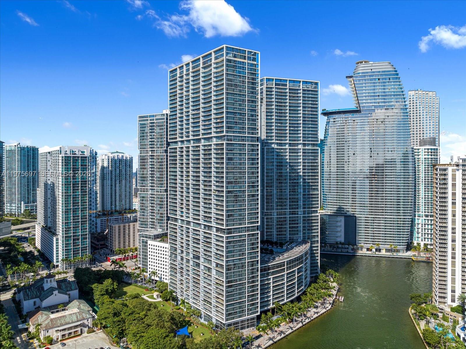 485 Brickell Ave #1807, Miami FL 33131