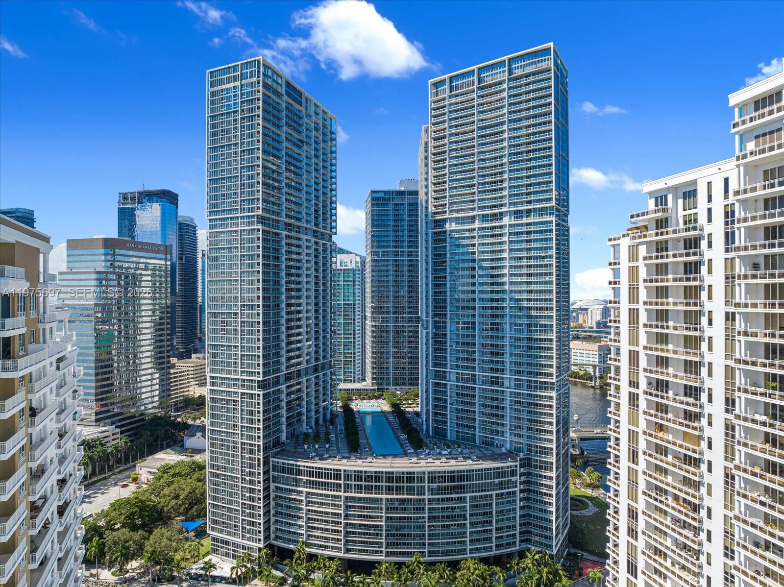485 Brickell Ave #1807, Miami FL 33131