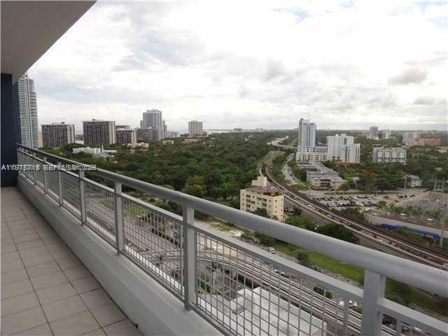 60 SW 13th St #1421, Miami FL 33130